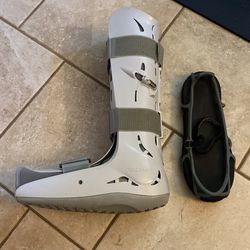 “Aircast” Foot Brace