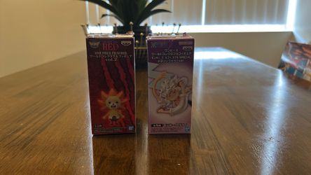 One Piece Sunny and Gear 5 Luffy mini figures.