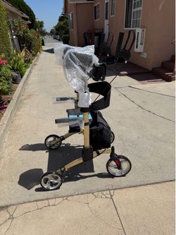 Adult Walker upright in excellent condition by Elenker  18 inches wide
