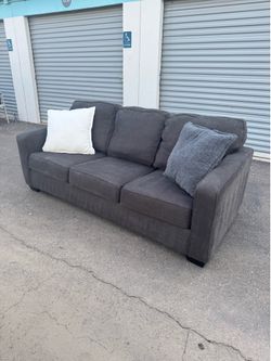 Dark gray couch (FREE DELIVERY)