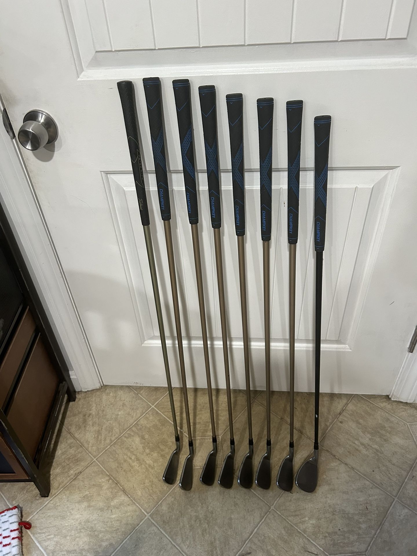 Ladies or Mens Senior Titleist 8 Piece Iron Set For Taller Players