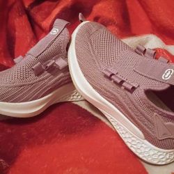 Girl Size 9  Ecko Purple Mesh Sneakers