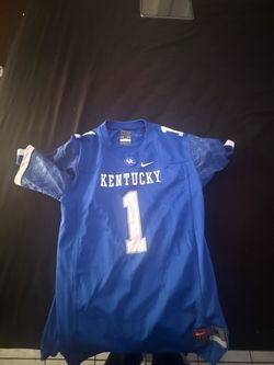 Kentucky Wildcats football jersey kids size M
