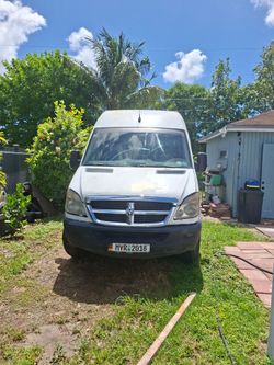 Dodge Sprinter cargo van 2007