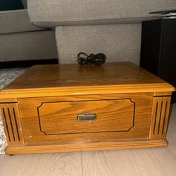 Thomas Pacconi 1900s-2000s Classics Record Player 