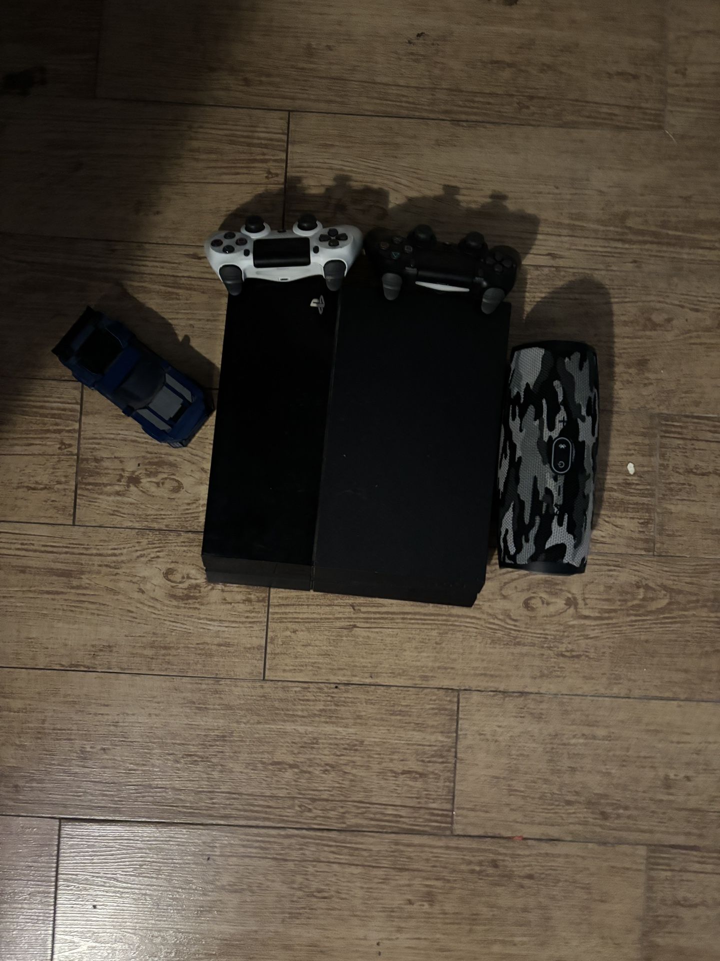 PS4/ Jbl Speaker