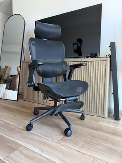 ERGONOMIC OFFICE CHAIR (NEW) CHEAP!