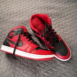 Jordan 1 mid  