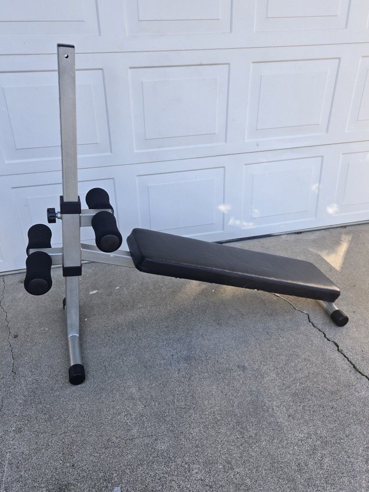 Sit Up Bench (Weight Bench)