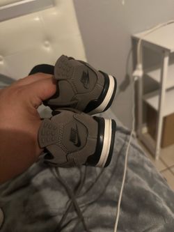 Toddler shoes 5c