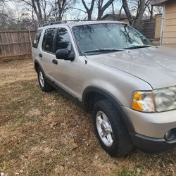 2003 Ford Explorer