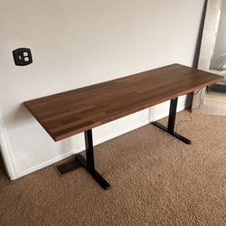 Adjustable Standing Desk – Walnut Finish Top & Electric Frame