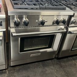 Wolf 30”Wide Gas Range Stove In Stainless Steel 4Burners 