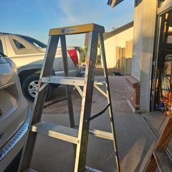 Ladders 5ft , Aluminum 5ft Davidson,$25 Wood Ladder Keller 5 Ft $ 15 Both USA, STURDY, E MESA 