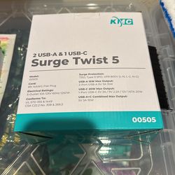 Surge twist 5, 2 usb-A & 1 usb-C