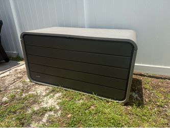 Outdoor Storage Box -  Lifetime Modern Deck Box, 136 Gallon