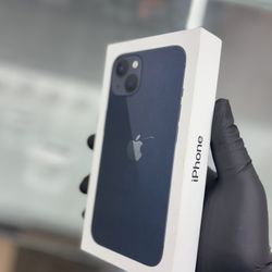 iPhone 13 128gb (Metro locked)