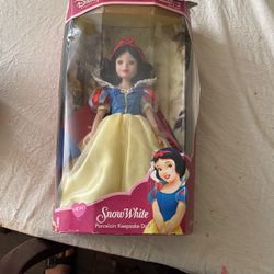 Disney Princess Snow White Porcelain