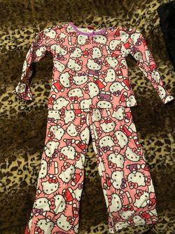 HELLO KITTY NEW pjs X Small fits like 4T-5T super cute firm$6