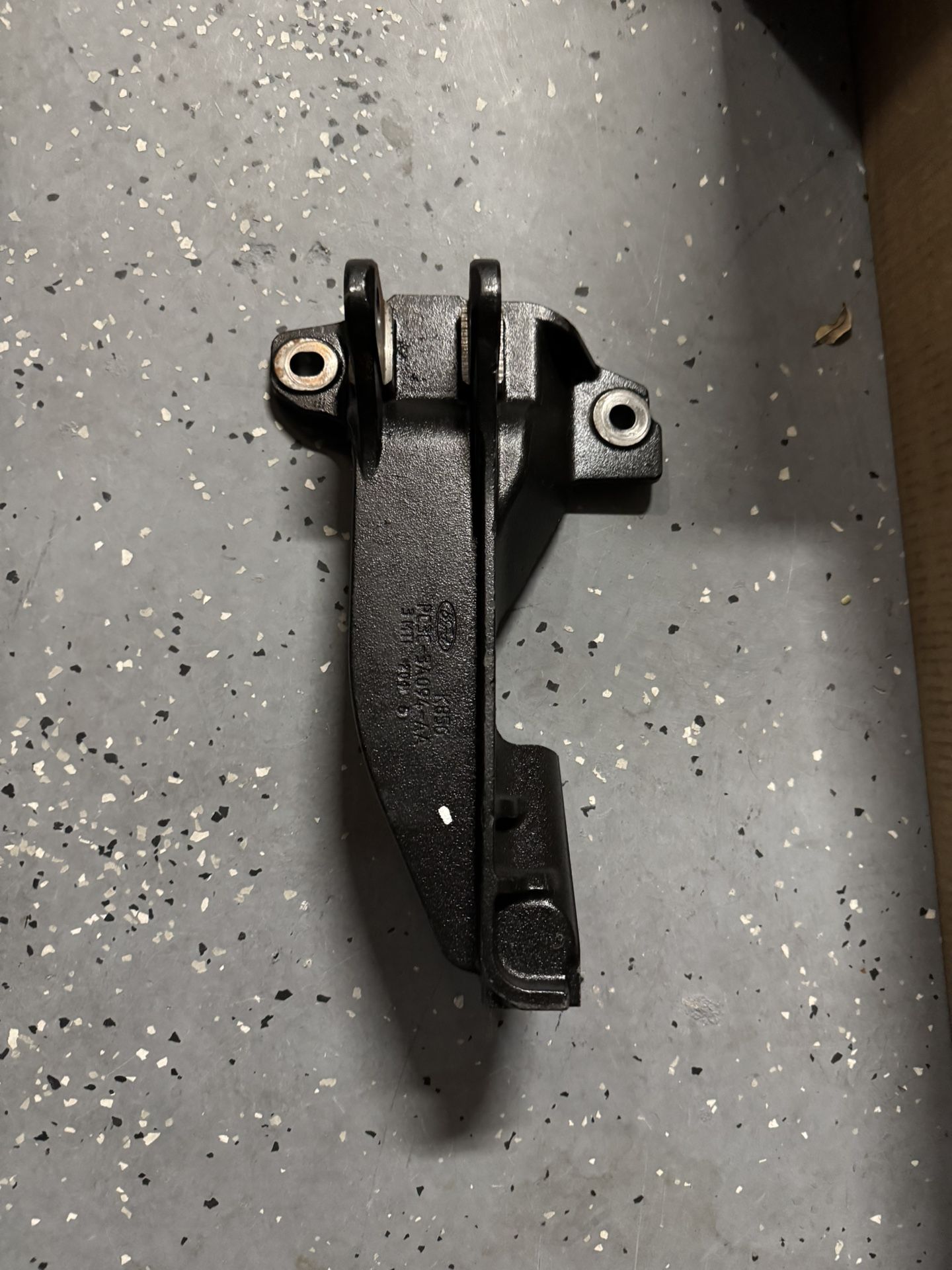 2020-2025 OEM TRACK BAR BRACKET FOR F250/f350