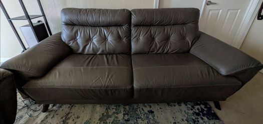 Signature Design by Ashley Sissoko Gray Leather Sofa