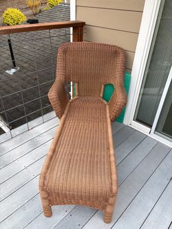 Rattan Lounge Chair