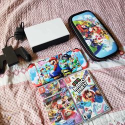 Mario Case, 2 $65 brand New Mario Games, white dock, original Charger. Is Unpatched Nintendo Switch 2020 V2 128GB $275! Combo deal or trade PS5 Electr