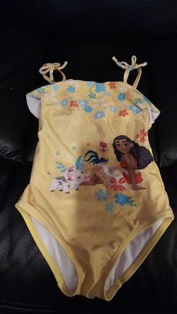 Rare sz 4 girls genuine Disney. Moana swim suit.