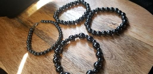 Non magnetic hemetite