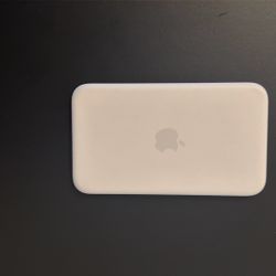 iPhone Air MagSafe Battery