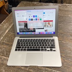 MacBook Air 13” 2017 i5 8GB 128GB  $200