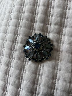 Vintage Sapphire Colored Blue Brooch 