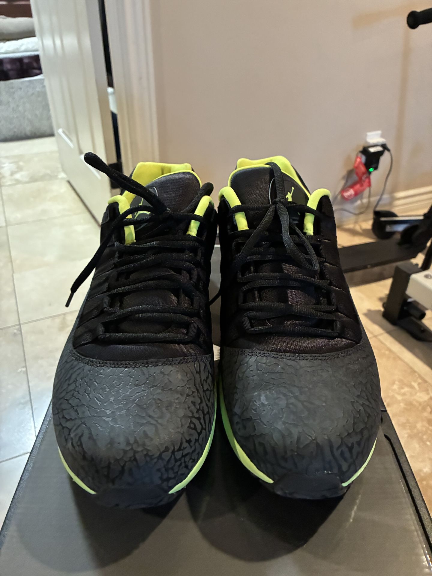 Jordan CMFT 11 Viz Air