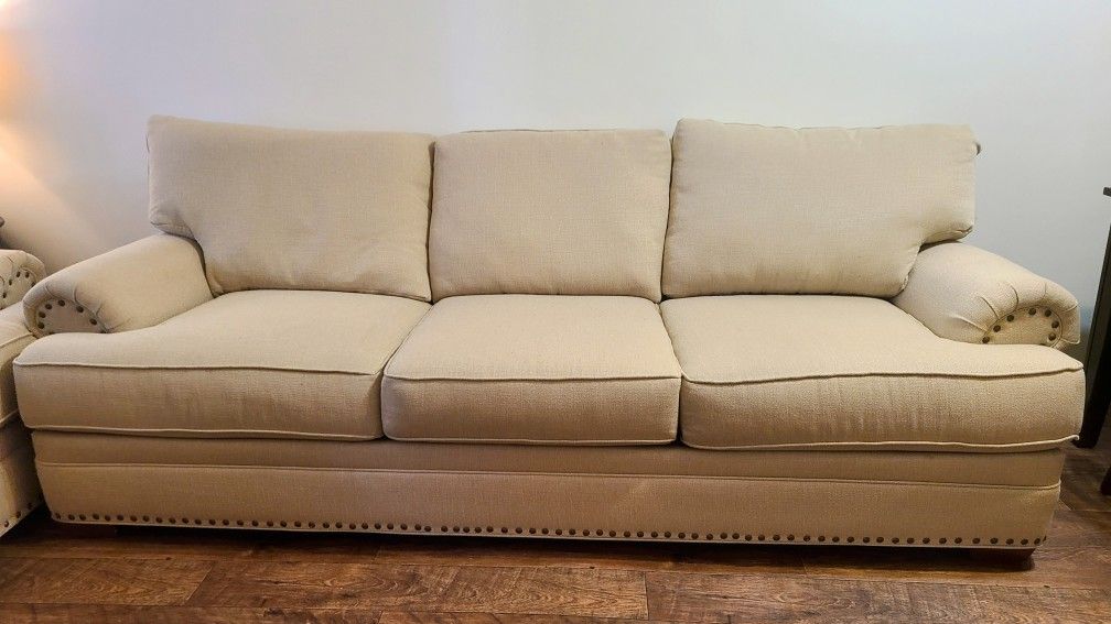 Haverty's Sofa - Exceptional Condition- Smoke-Free Home