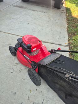 Push lawnmower $150 firm
