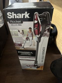 Shark Rocket Deluxe Pro Vacuum