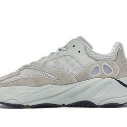 Adidas Yeezy Boost 700 Salt Size 11