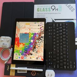 Apple IPad 8th Generation (10.2” Retina /Latest iOS 26/ 2020 model) 32GB with stylus pen, keyboard & Accessories