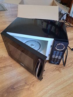 Microwave oven, Sunbeam compact 0.9 cu ft, 900 watt