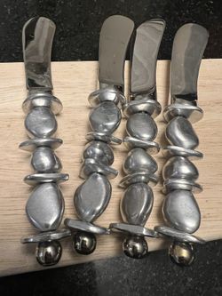 Stainless Set Of 4 Butter Knifes 