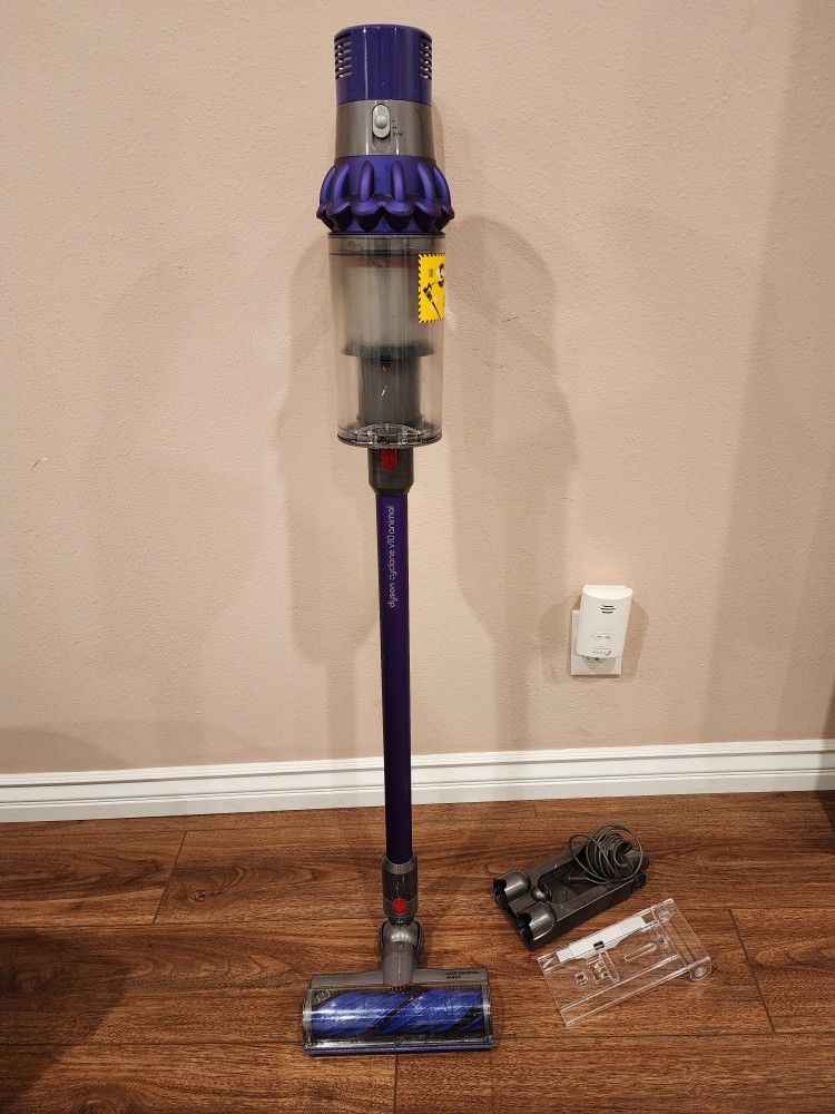 Dyson Cyclone V10 Animal Cordless Vacuum