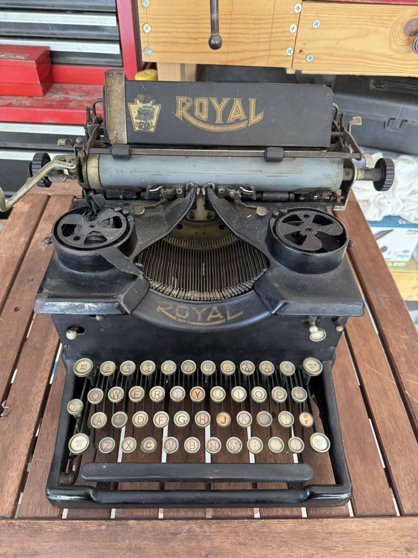 Antique Royal 10 Typewriter SN #X343765