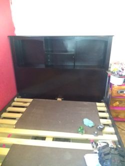 Full bedroom no mattress