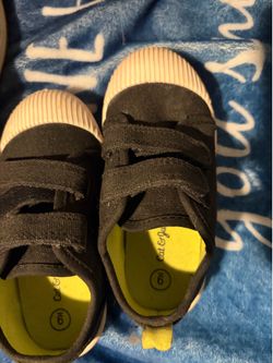 Size 9 kids shoes