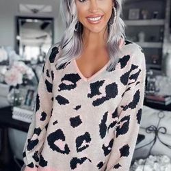 Medium Leopard Print Sweater 
