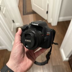 Canon Rebel T7