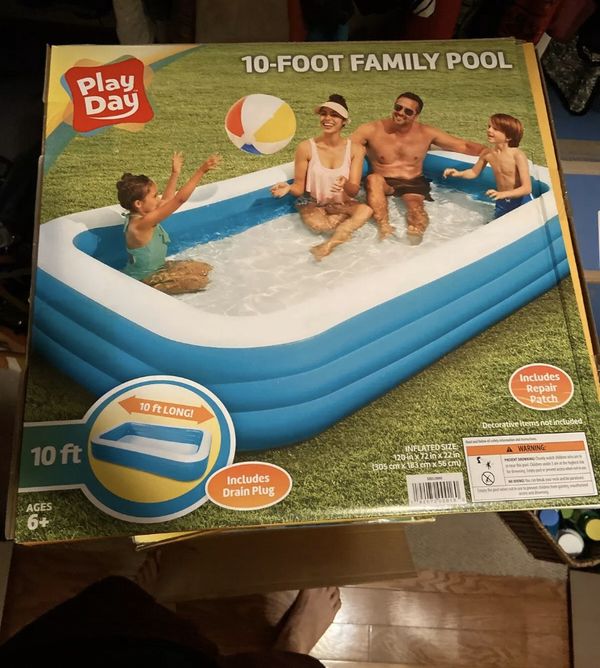 Play Day 10 Ft inflatable pool outdoor blow up pool for Sale in Tampa