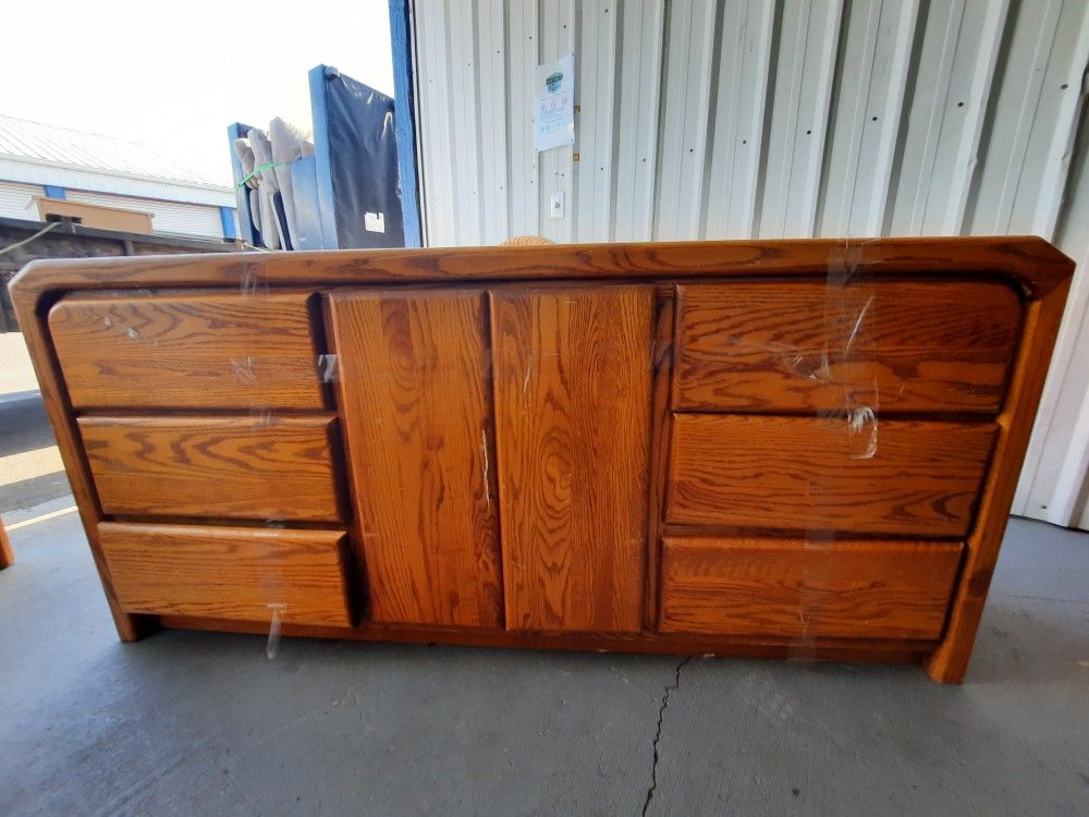 dresser