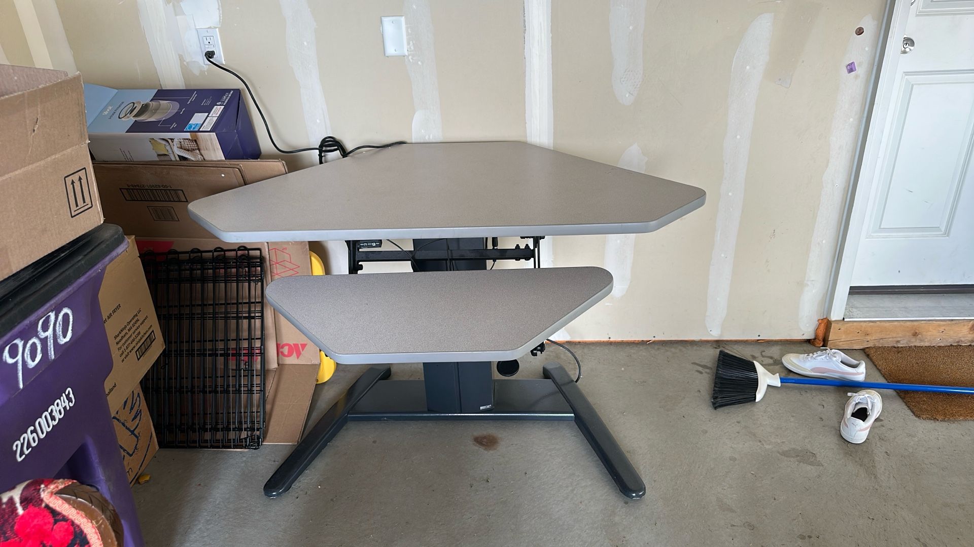 Automatic Standing Desk 