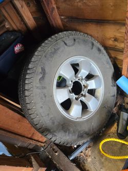 6×5.5 4runner rim & tire (x1), Michelin Cross Terrian 265/70/R16